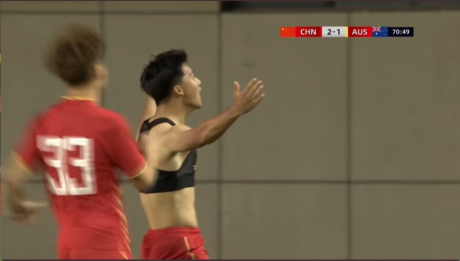 脫衣慶祝！梁仕宇頭球接力破門，國少3-1領先澳大利亞U16