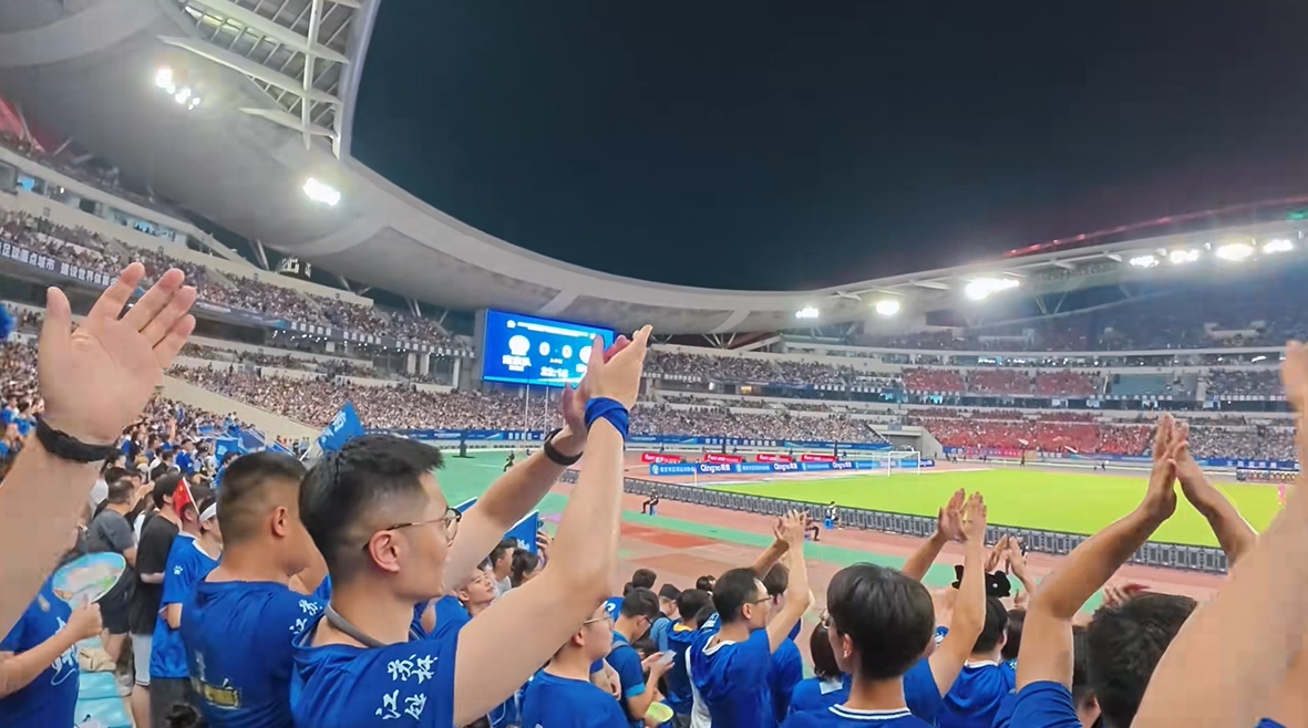 聲援曾經(jīng)的江蘇隊長吳曦！蘇超南京球迷第22分鐘齊喊：吳曦吳曦