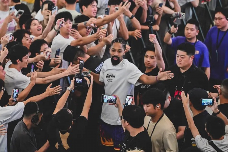 丁威迪中國行——感謝武漢的熱情 蚌埠！我們一會兒見！