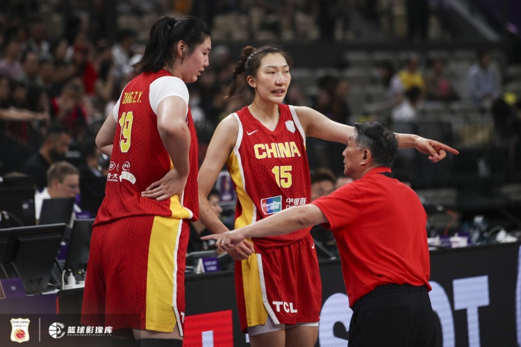 媒體人：中國(guó)女籃集訓(xùn)隊(duì)平均年齡僅23歲 球員都出生于1998年之后