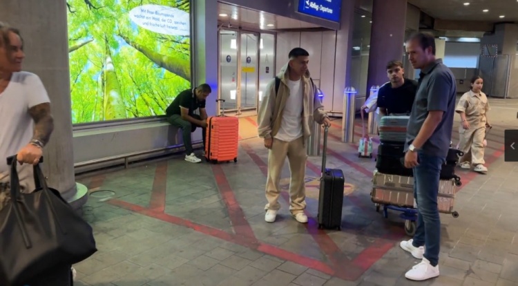德天空：埃切維里已抵達(dá)杜塞爾多夫，周三接受勒沃庫(kù)森體檢