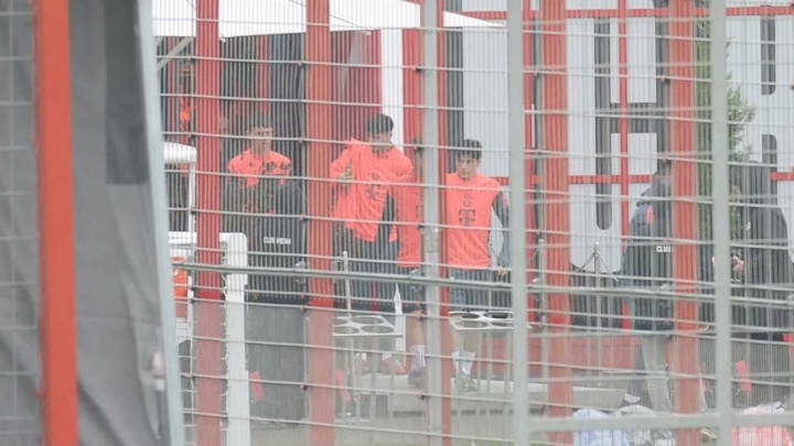 高潛新人！圖片報(bào)：金玟哉受傷，拜仁15歲小將帕維奇隨一線隊(duì)訓(xùn)練